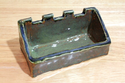 Crenellated Cardholder